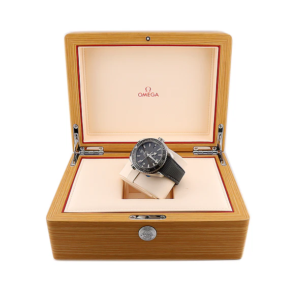 Imagem 12 de Omega Seamaster Planet Ocean – Ref. 215.32.44.21.01.002