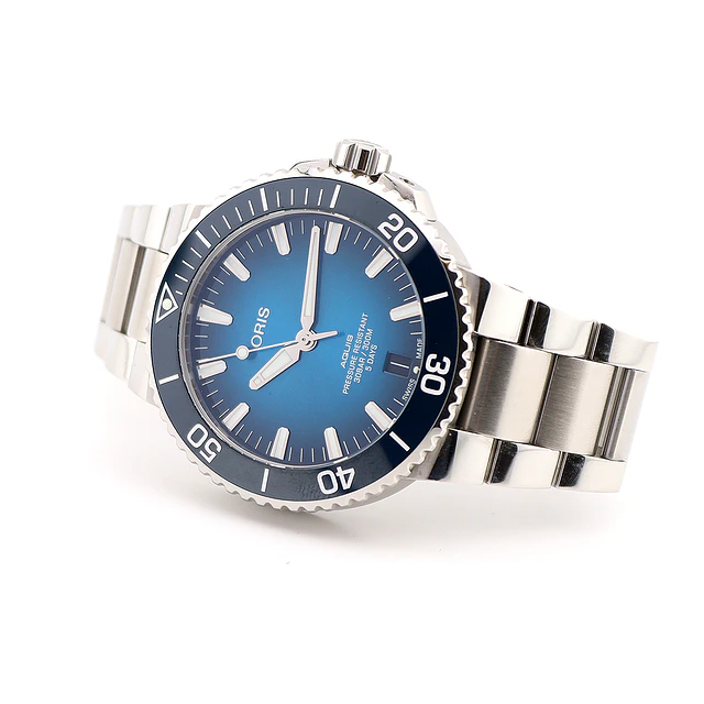 Oris Aquis Date 400 – Ref. 01 400 7769 4135