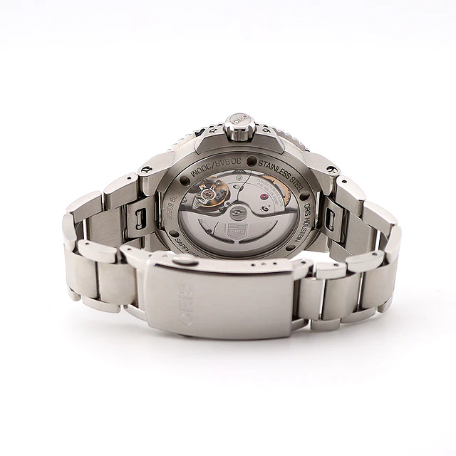 Oris Aquis Date 400 – Ref. 01 400 7769 4135