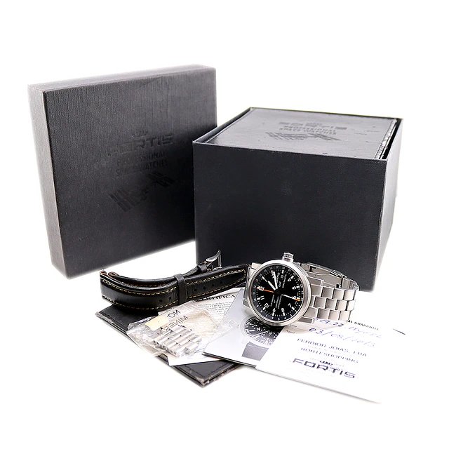 Fortis Spacematic GMT – Ref. 624.22.11.YGE.M - Edição Limitada