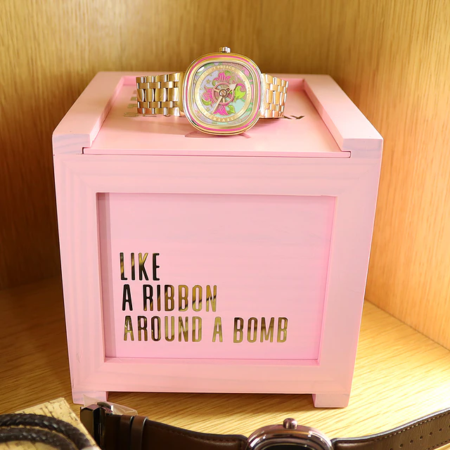 SEVENFRIDAY C2/01 – Papa Don't Preach Collaboration