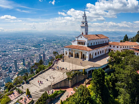 Bogotá City Tour: Monserrate + Museums