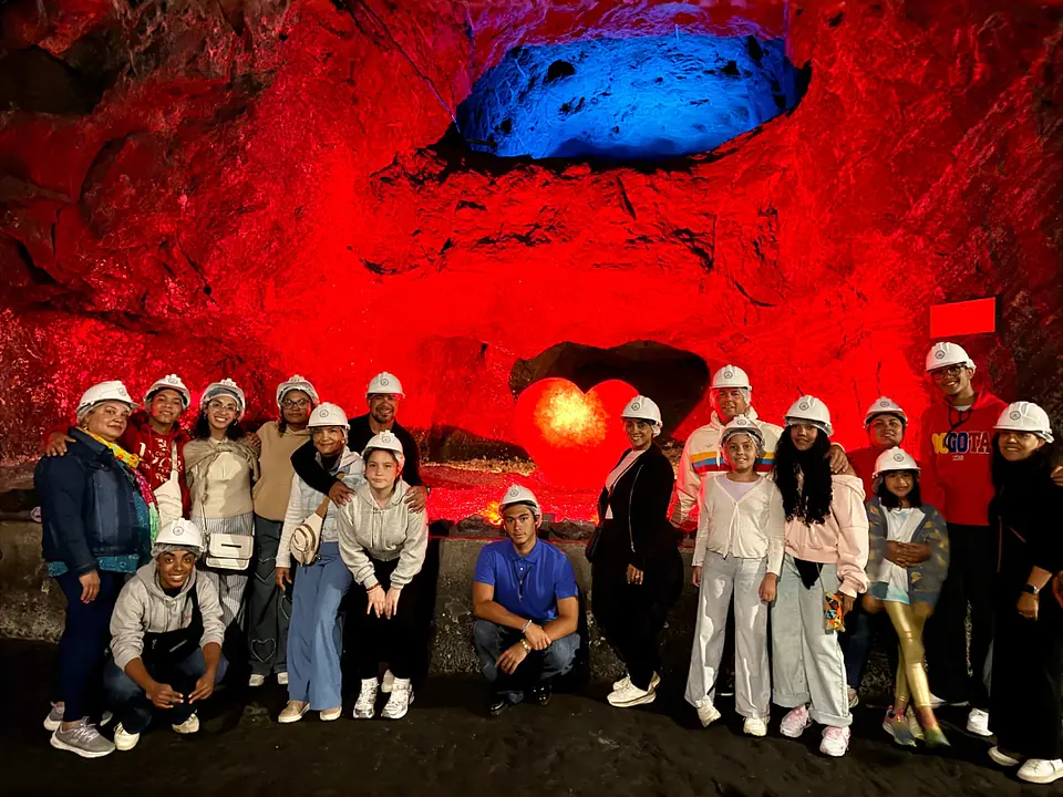 Bogotá Tour: Guatavita Lagoon & Nemocón Salt Mine 2