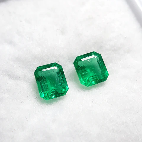 Esmeraldas Naturales Semi Parejas 1,49 Cts