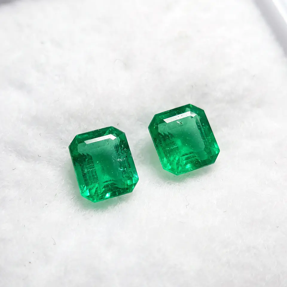 Esmeraldas Naturales Semi Parejas 1,49 Cts 1
