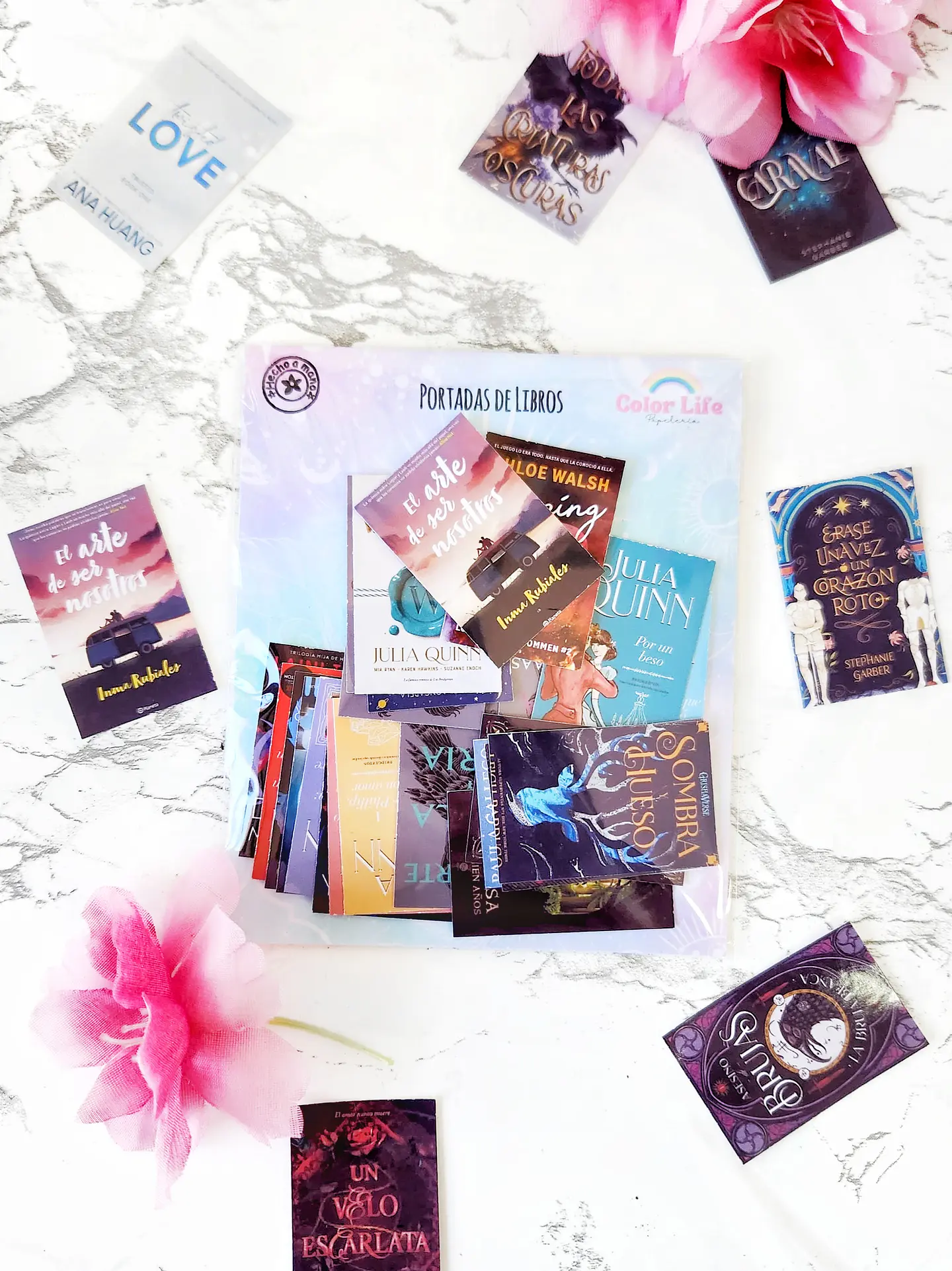 Set de 50 Stickers de Libros Al Azar 1