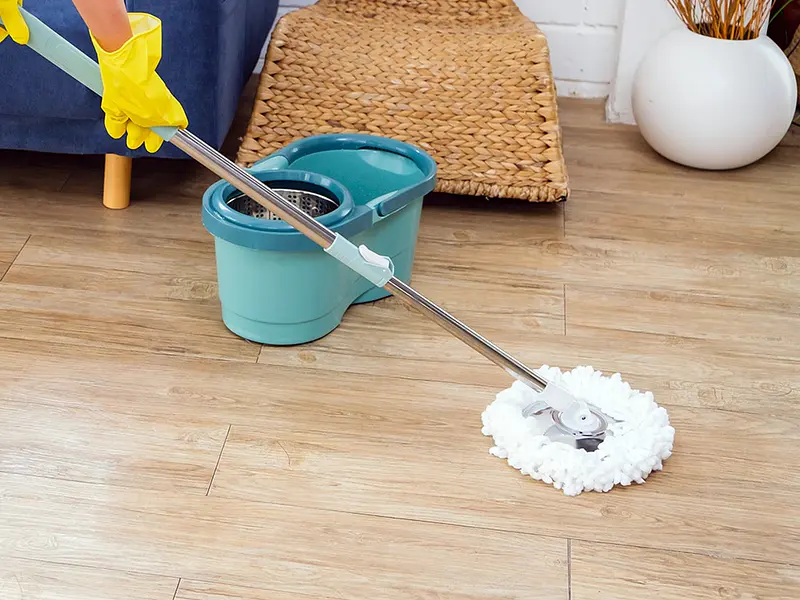 Guía Esencial para el Cuidado y Brillo de tus Pisos Flotantes y Laminados