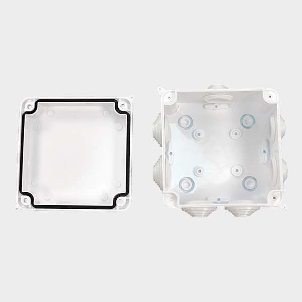 Caja Estanca 100x100x70mm 3