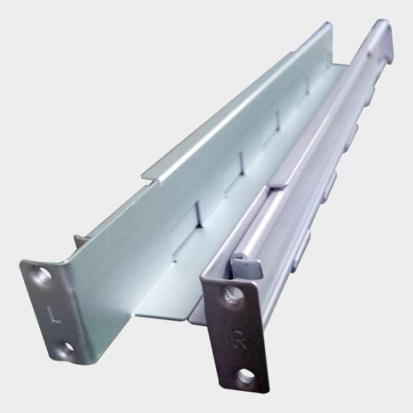 UPS 2000VA / 1600 Watts APC SRV2KRIRK 4