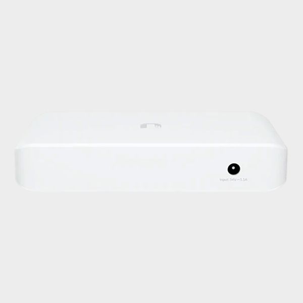 Switch Ubiquiti UniFi 8 puertos PoE 3