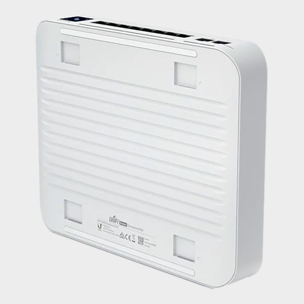 Switch UniFi USW-Enterprise-8-PoE 8Gbit 2 SFP+ 4