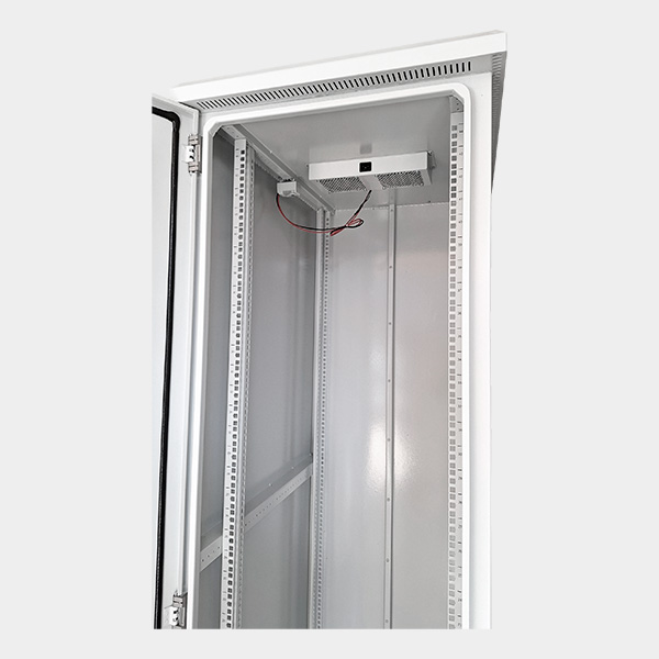 Gabinete de Piso Exterior 42U 600x800mm 5