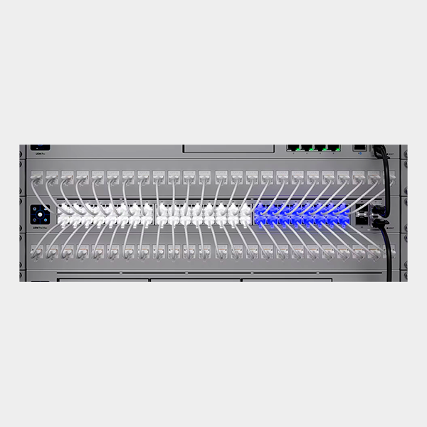 Switch Ubiquiti UniFi Pro Max 48 3