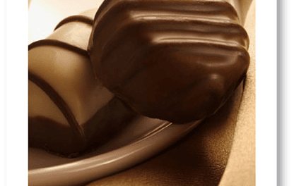 Bombones de chocolates rellenos con miel