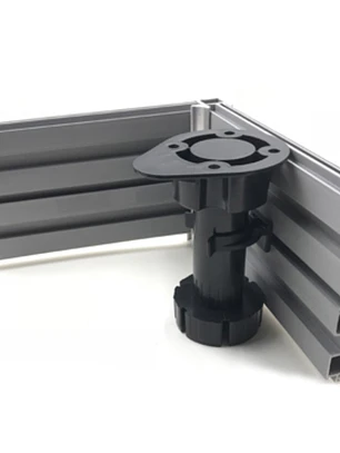 Pata plastica para zocalo regulable (4u)