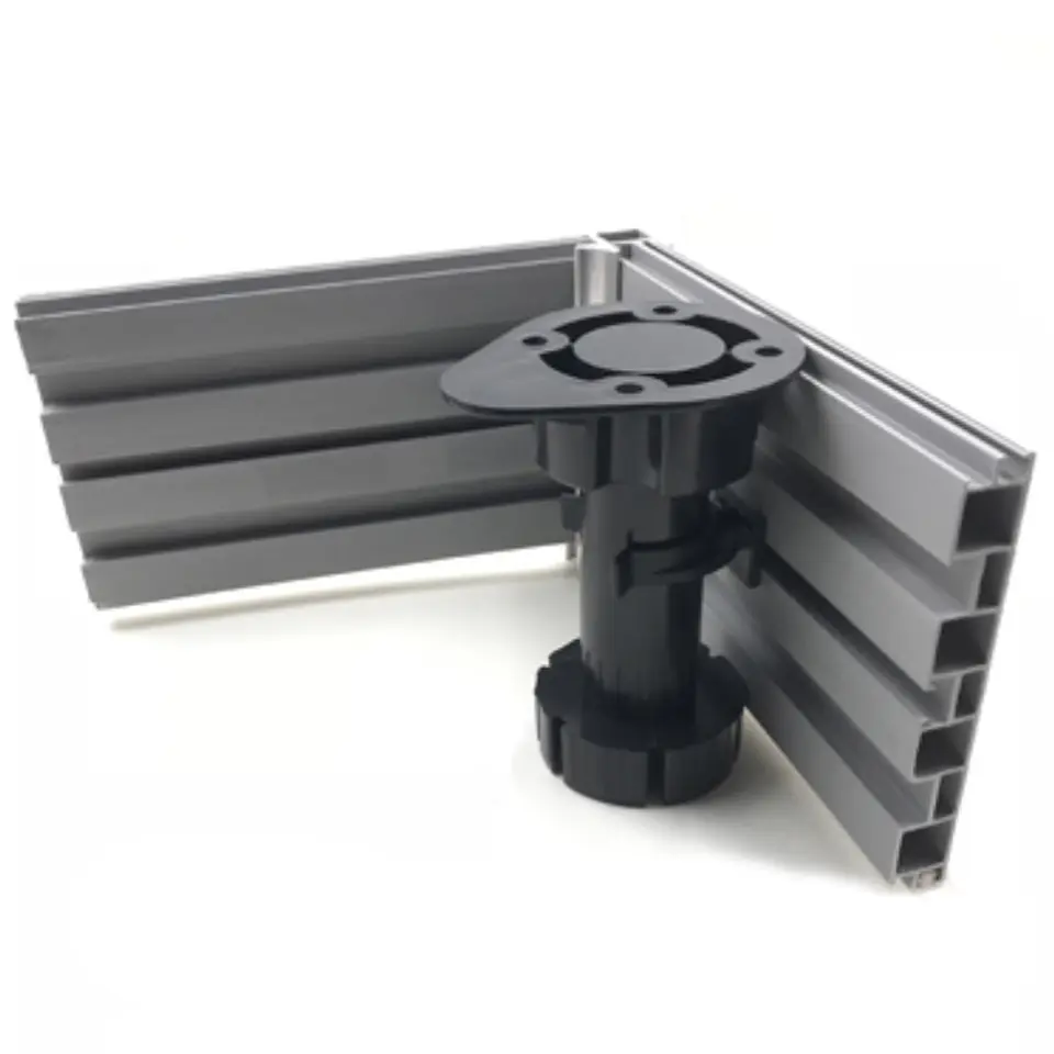 Pata plastica para zocalo regulable (4u) 1