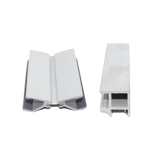 Conector Zocalo PVC 10cm