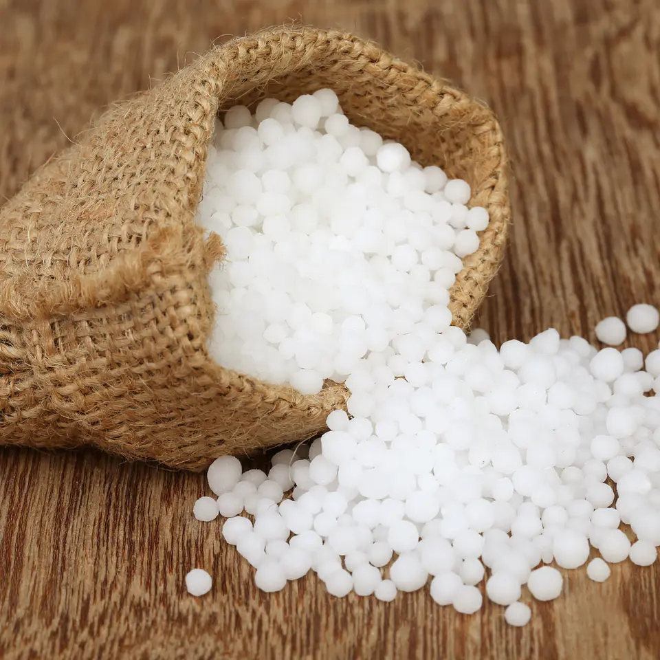 Fertilizante Urea 3