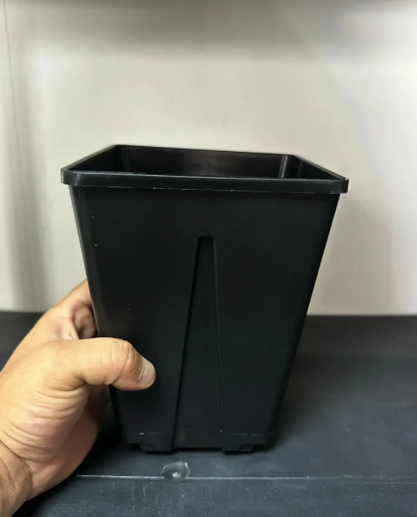 Maceta Cuadrada 14x14x18 de 2.5 Litros 2