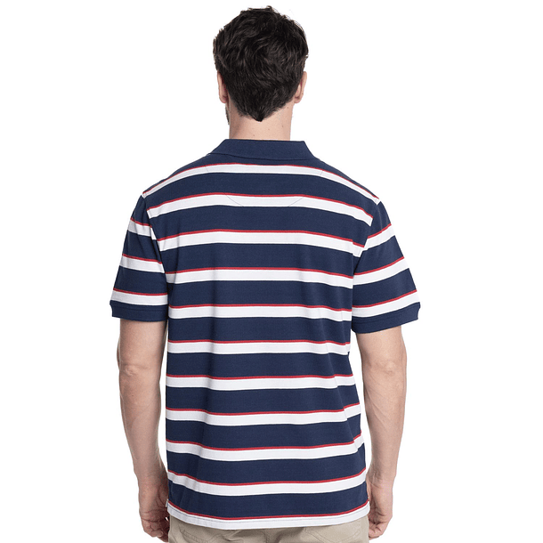 Polera pique hombre con cuello y bolsillo 9