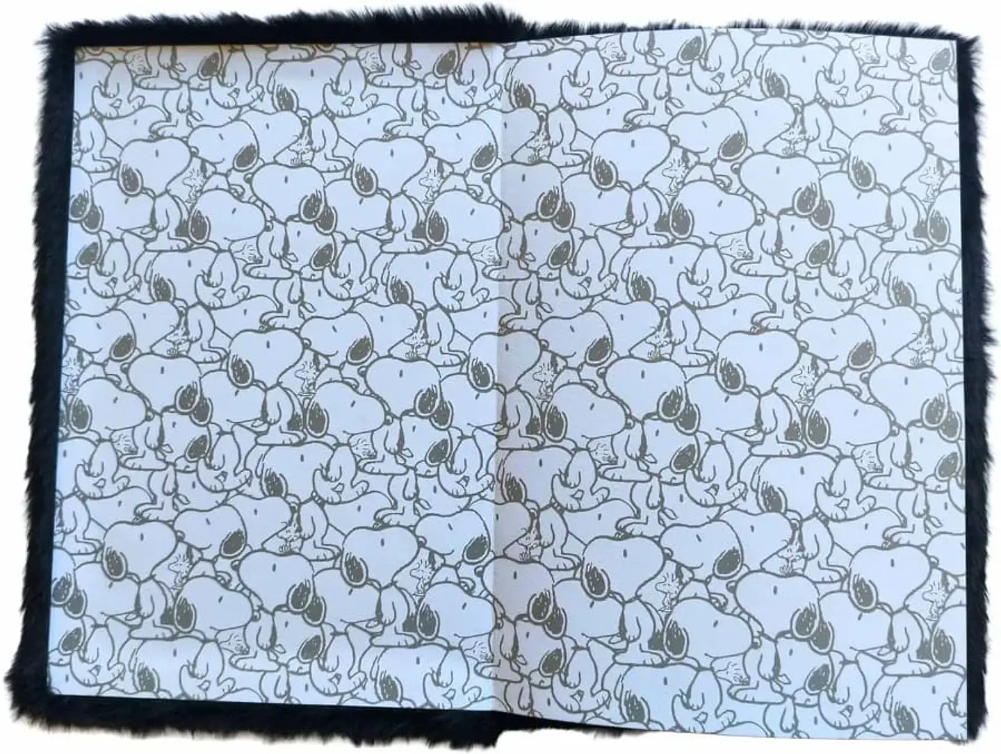 Libreta peluda Snoopy 2