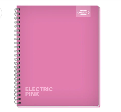 Cuaderno Universitario Artel 100 Hojas 7Mm Flúor Sof t 55 Gramos