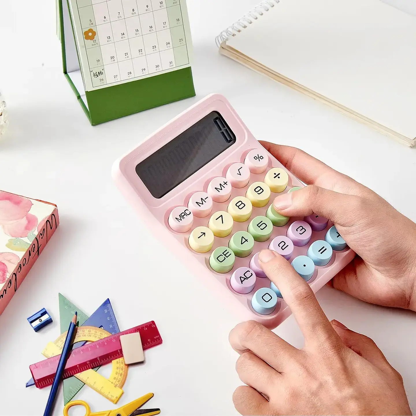 Calculadora de escritorio a pilas - variedades 3