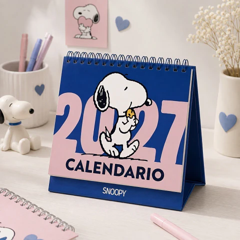 Calendario De Escritorio 2027 Mooving - Snoopy