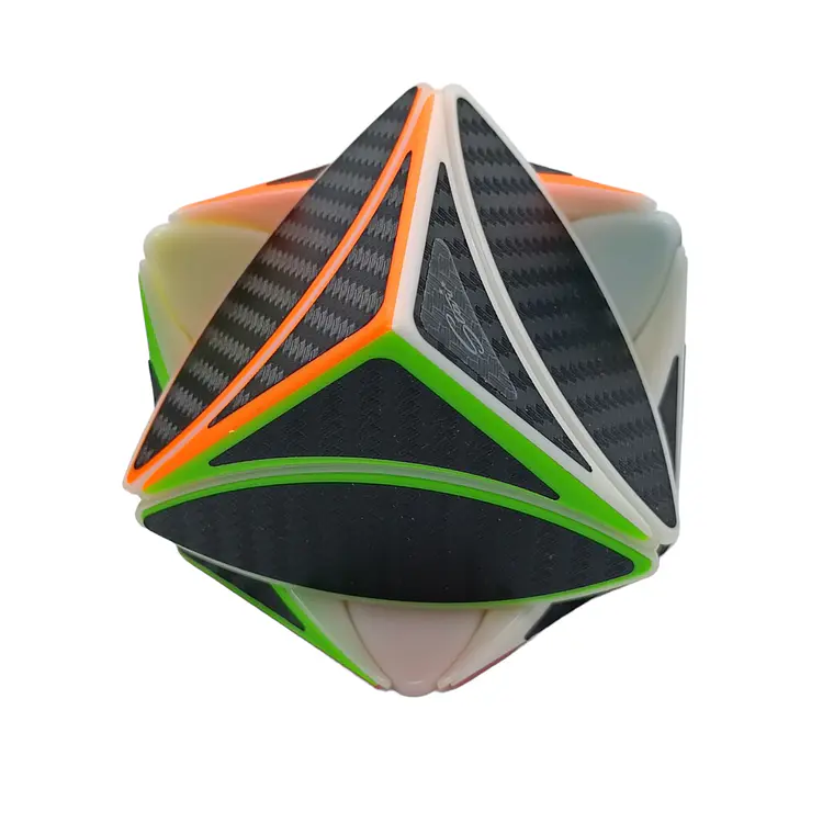 Cubo Ivy Qiyi Con Fibra de Carbono  3