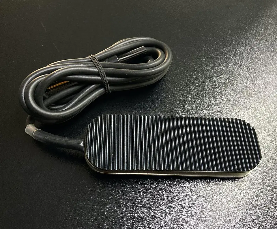 PEDAL METÁLICO KONG 2
