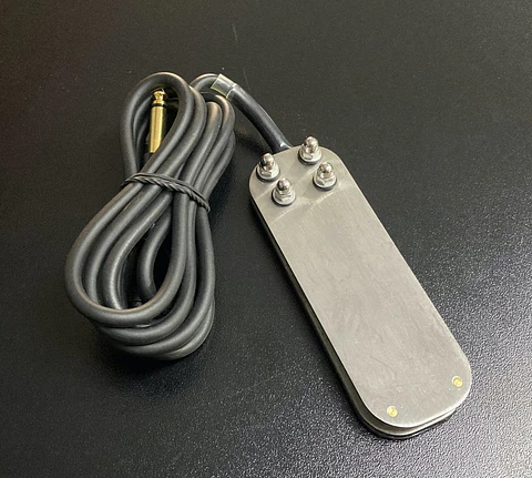 PEDAL METÁLICO KONG
