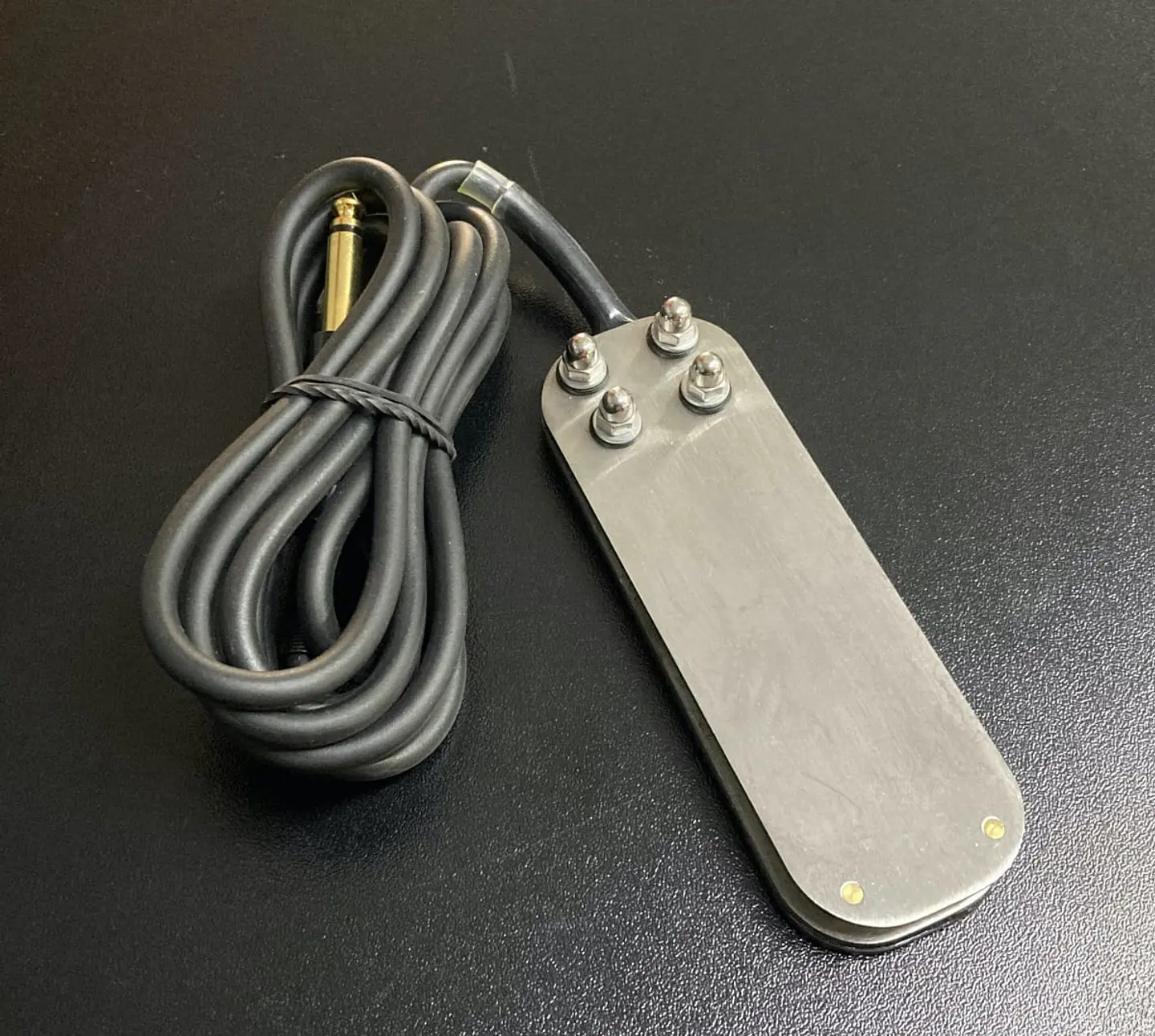 PEDAL METÁLICO KONG 1