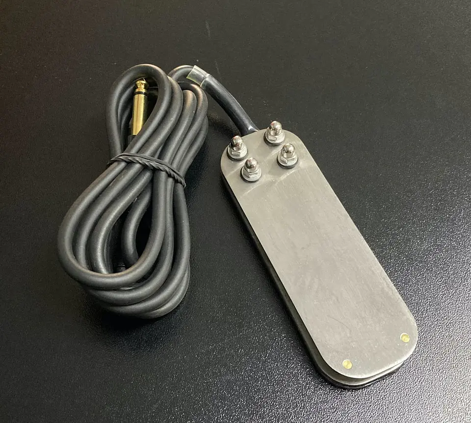 PEDAL METÁLICO KONG 1