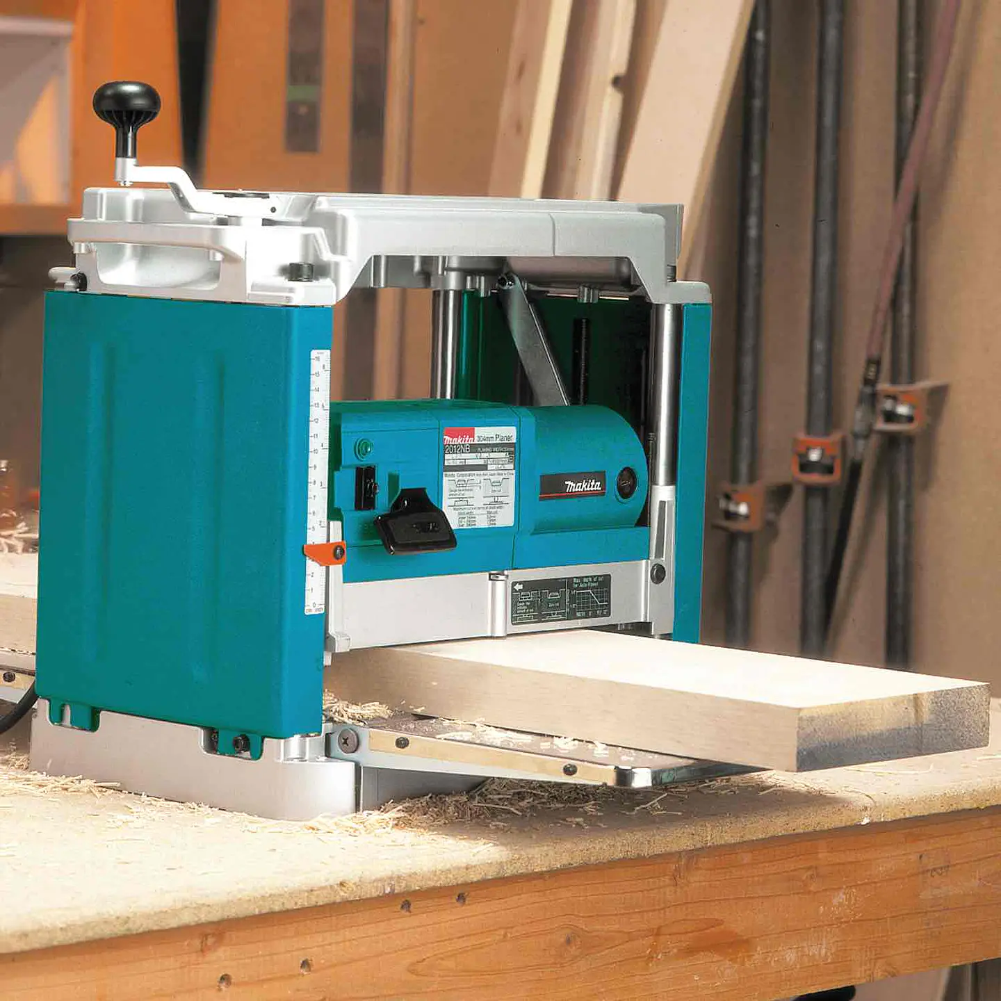 CEPILLO DE BANCO 305 MM 1650 W PROFUNDIDAD DE CEPILLADO 3 MM MAKITA 2012NB 1