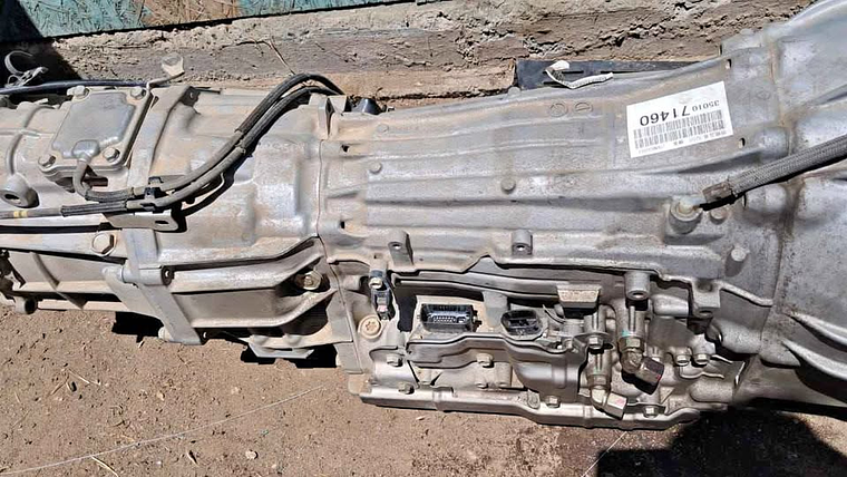 Caja automática 4X4 Toyota Hilux Revo 1