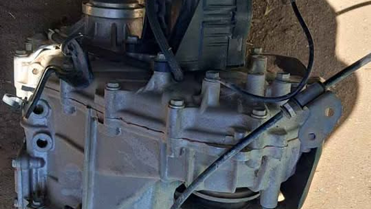 Caja automática 4X4 Toyota Hilux Revo 4