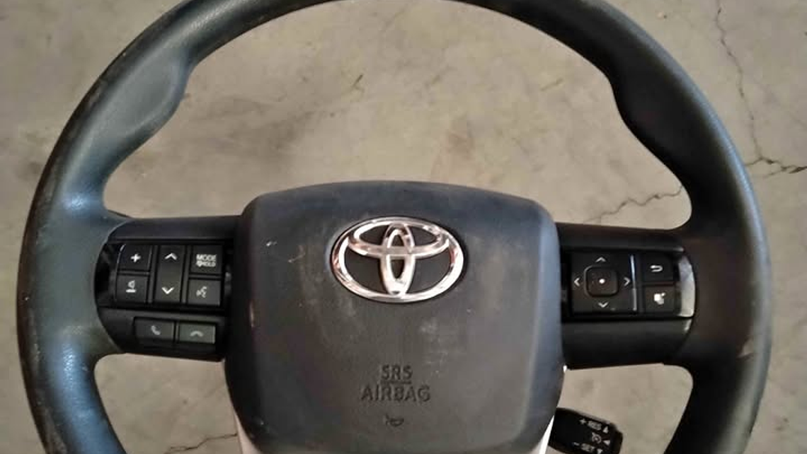 Volante con Airbag Toyota Hilux Revo (2016)  1
