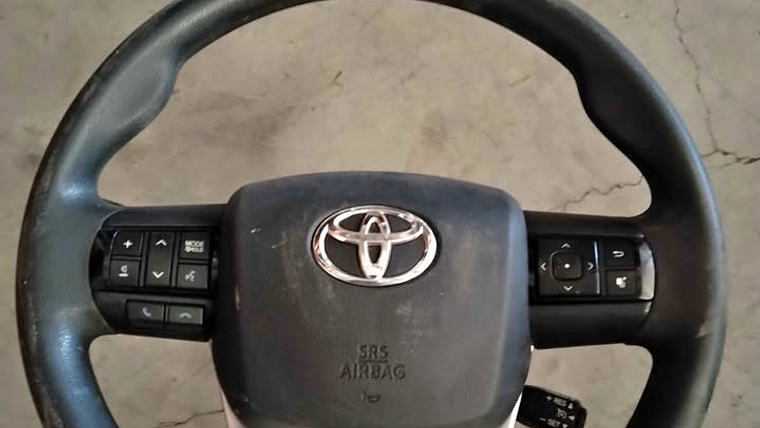 Volante con Airbag Toyota Hilux Revo (2016)  1