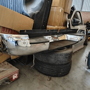 Parachoque trasero Volkswagen Amarok 2013