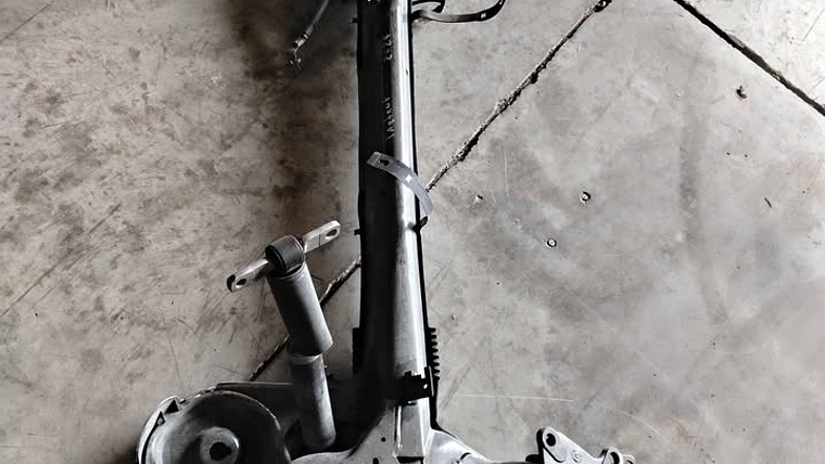 Yugo o eje trasero Peugeot Partner 2023 3