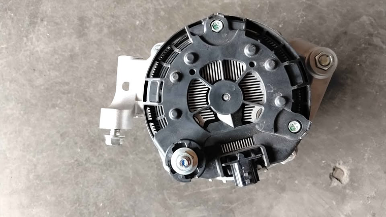 Alternador Mitsubishi l200 2025 2