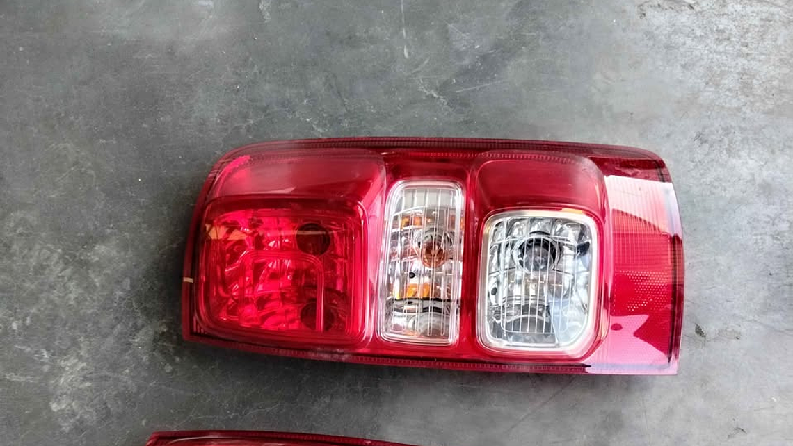 Focos traseros originales Chevrolet Colorado 2019 al 2023 2