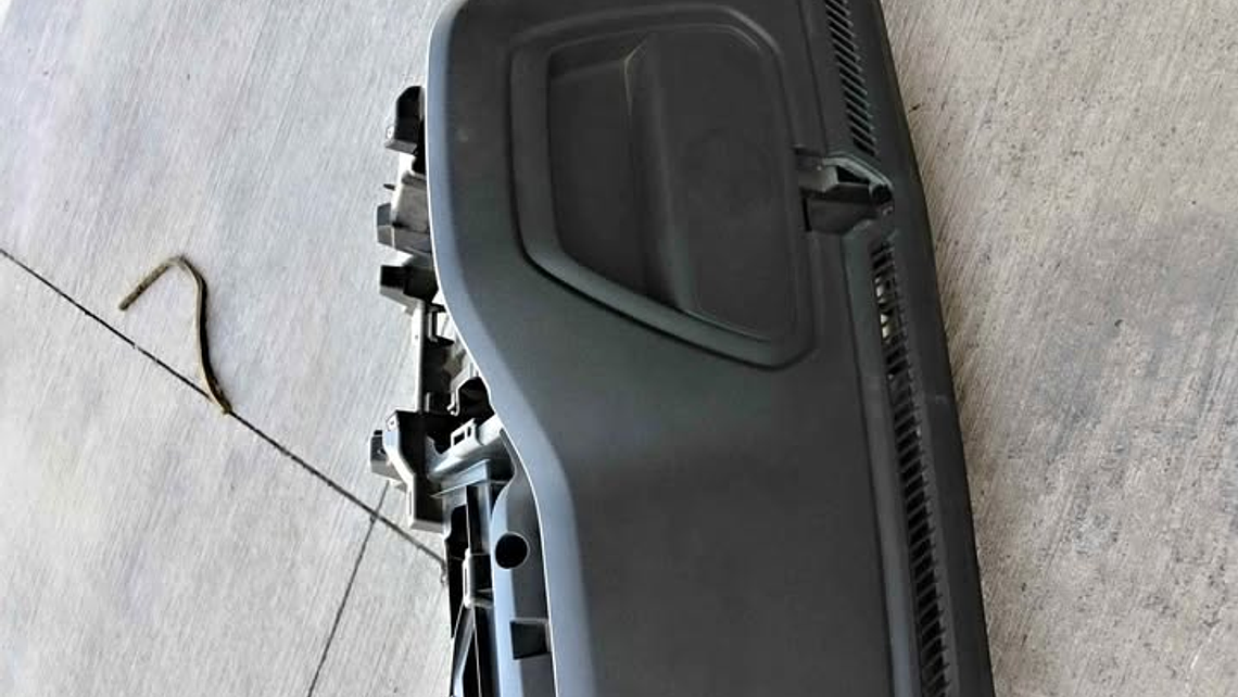 Tablero con el Airbag acompañante Chevrolet Colorado 2019 al 2023 1