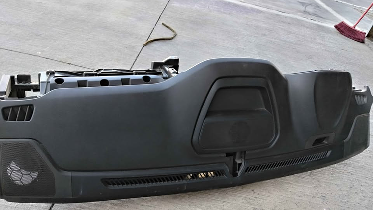 Tablero con el Airbag acompañante Chevrolet Colorado 2019 al 2023 2