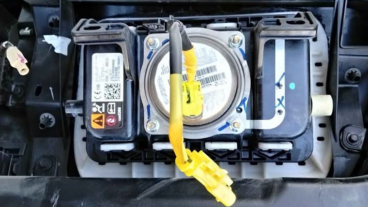 Tablero con el Airbag acompañante Chevrolet Colorado 2019 al 2023 3