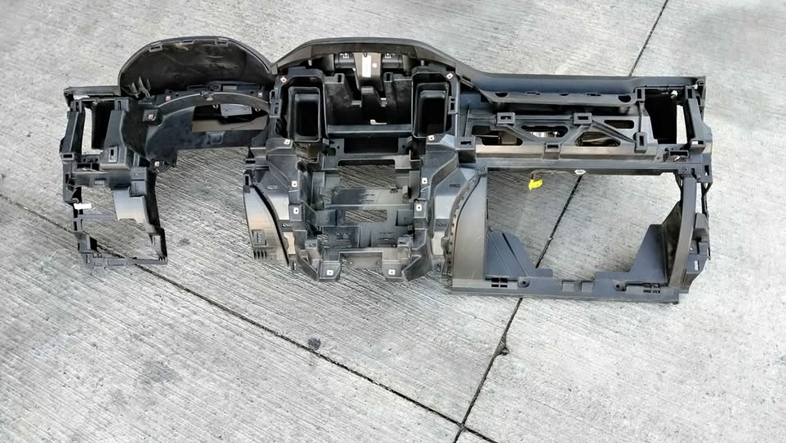 Tablero con el Airbag acompañante Chevrolet Colorado 2019 al 2023 4