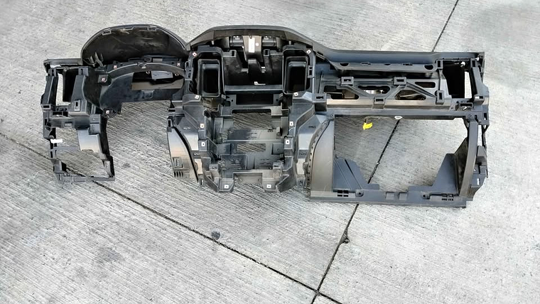 Tablero con el Airbag acompañante Chevrolet Colorado 2019 al 2023 4