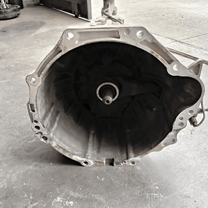 Caja mecánica 4x2 Toyota Hilux Revo 2016