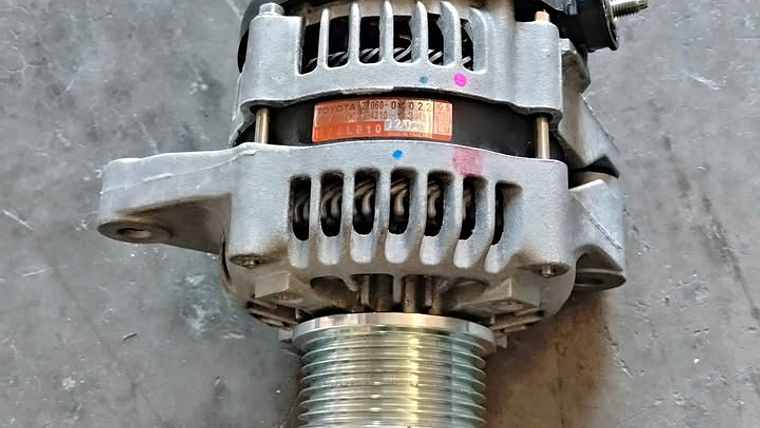 Alternador Toyota Hilux 2011 al 2015 1