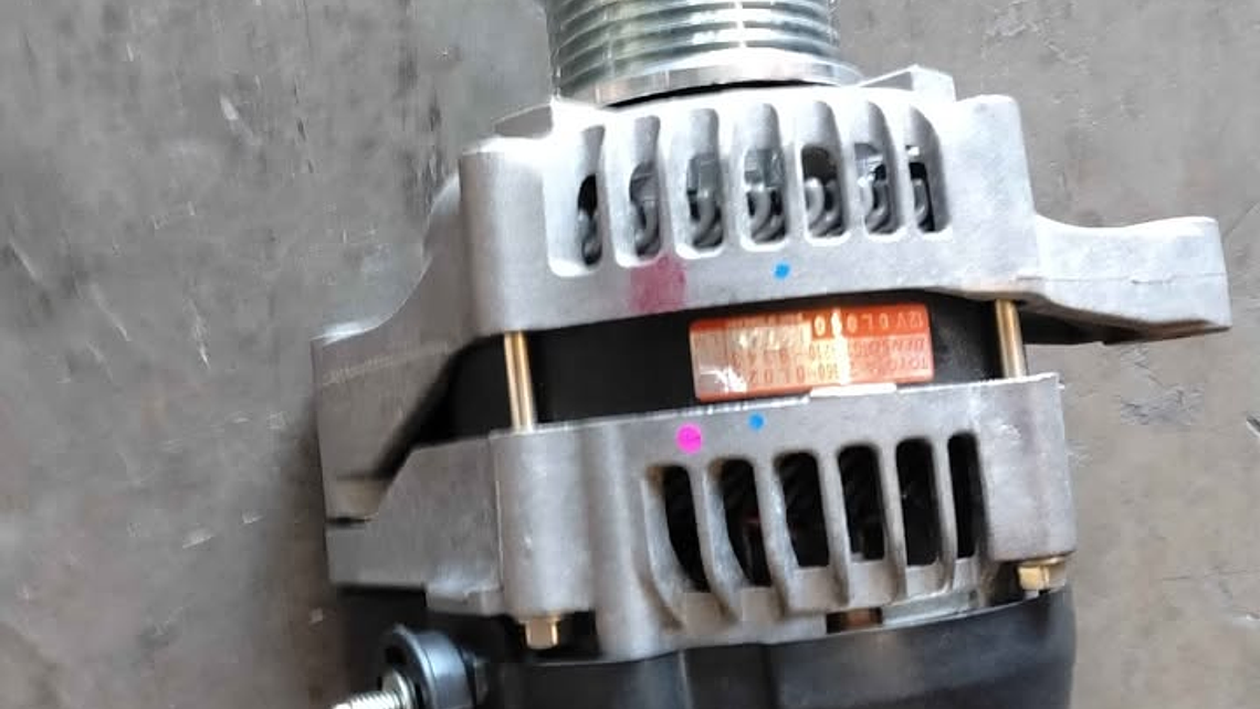 Alternador Toyota Hilux 2011 al 2015 3